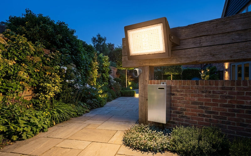 Smart Outdoor Lightings