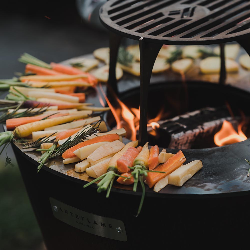 Arteflame ONE30 — 30" Flat-Top Charcoal Grill